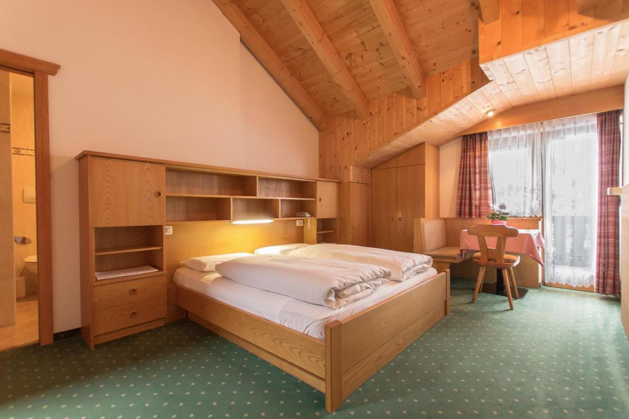 B&B Apartments La Palsa San Cassiano  Εξωτερικό φωτογραφία