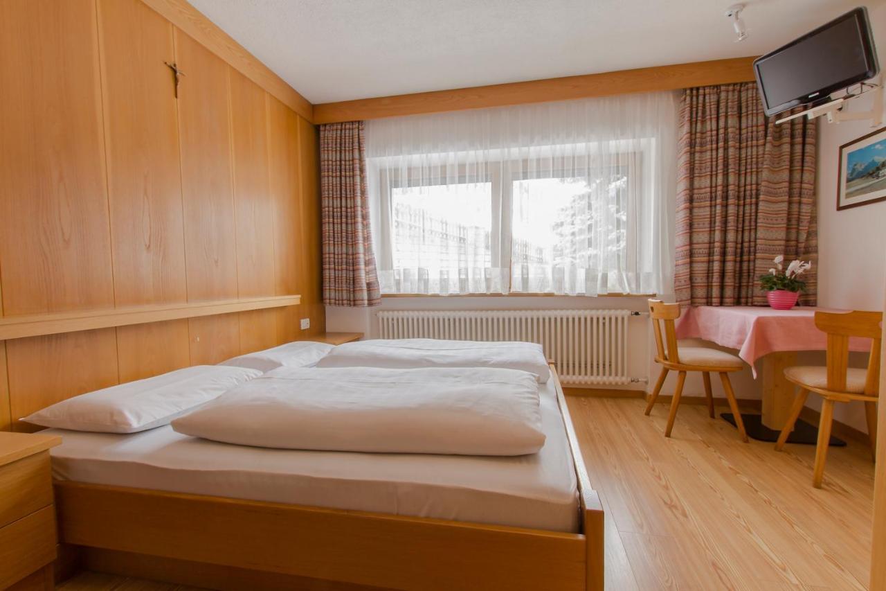 B&B Apartments La Palsa San Cassiano  Εξωτερικό φωτογραφία